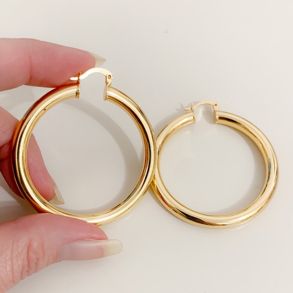 Gold Hoop Earrings 50mm | 18k Gold Plated - Picture 5 of 8